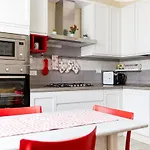 Myro's House, Terre Marine