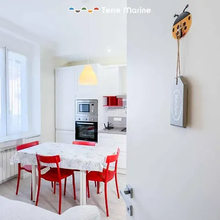 Myro's House, Terre Marine Appartement
